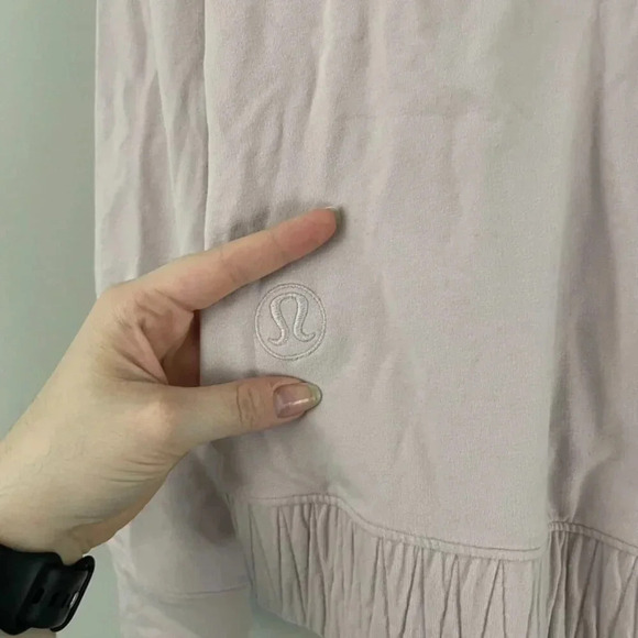 Lululemon Stress Less Pullover Sweatshirt in Porcelain Pink Size 6 - Picture 5 of 6